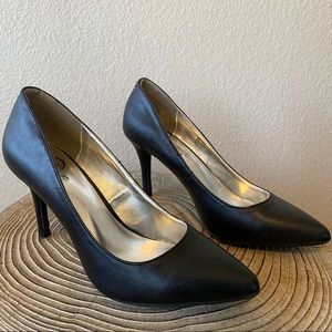 Classic Black Pumps